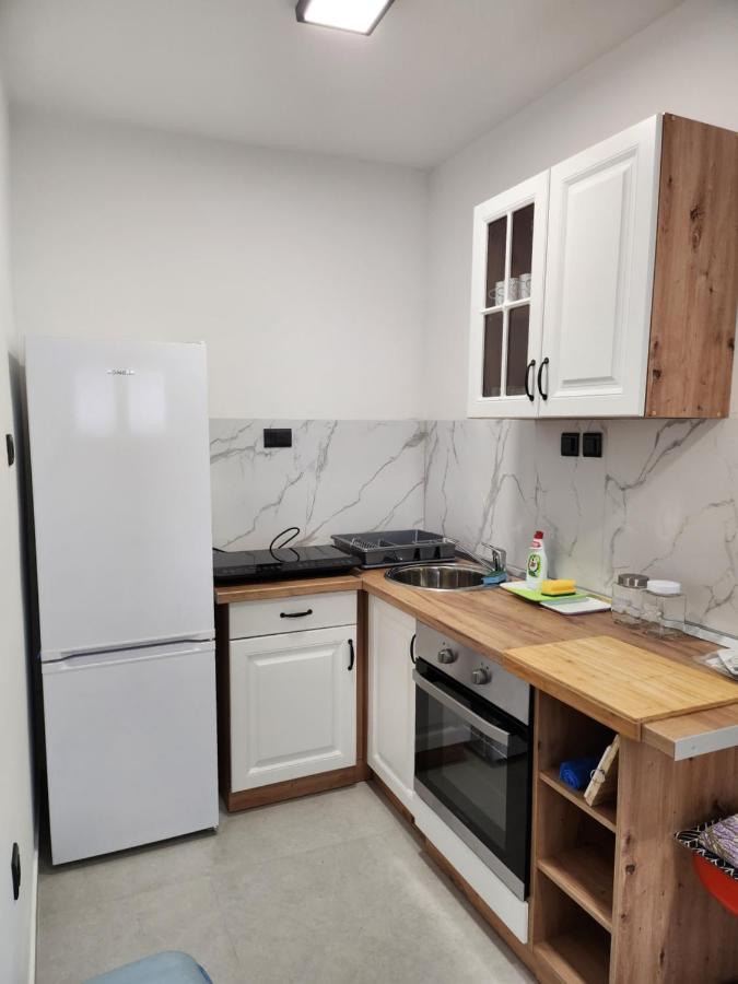H&D Apartment Sumartin Luaran gambar